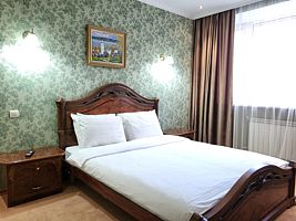 Четырёхместный номер Deluxe с 2 комнатами, Отель Брют, Самара