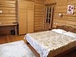 Двухместный номер в деревянном коттедже с сауной двуспальная кровать, Отель Колыба, Изворотень