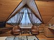 Двухместный номер в деревянном коттедже с сауной 2 отдельные кровати, Отель Колыба, Изворотень