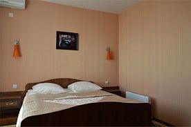 Двухместные Business Class 305 двуспальная кровать, Отель Восток-2000, Белогорск