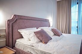 Двухместный семейный номер Standard с балконом двуспальная кровать, Отель Ариадна, поселок Волжский