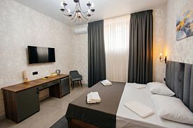 Двухместный полулюкс двуспальная кровать, Отель Grace, Дербент