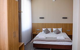 Двухместный номер Comfort двуспальная кровать, Отель Легенда, Павловск