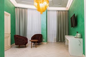 Люкс с 2 комнатами, Отель Skyline Plaza, им. Шейха Изнаура Несерхоева