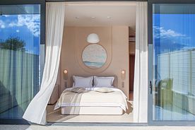 Двухместный номер Standard Superior с видом на море двуспальная кровать, Отель Sky Hotel, Ялта