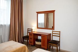 Двухместный номер Standard Junior с 2 комнатами 2 отдельные кровати, Городской Отель Мемфис, Красноярск
