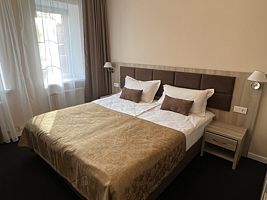 Двухместный номер Стандарт+ двуспальная кровать, Отель ПАВЛОВЪ, Сергиев Посад