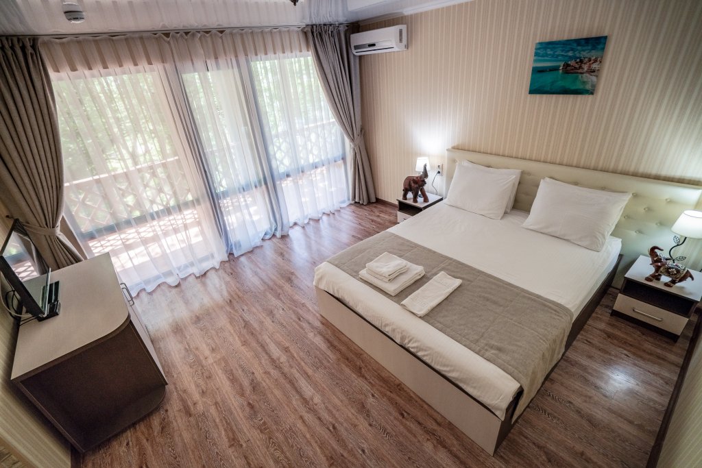 Мини-Отель Green Wood, Краснодарский край: фото 3