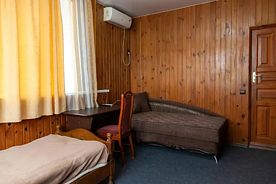 Трёхместный номер Comfort с видом на внутренний двор, Мини-Отель Лабиринт, Выезд