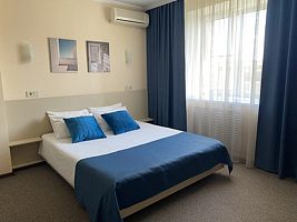 Двухместный номер Comfort двуспальная кровать, Мини-отель Отель Восьмое небо, Киров
