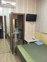 Двухместный без окна номер Budget двуспальная кровать, Мини-Отель Лаки, Симферополь