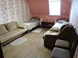Двухместный номер Бюджетный Мансарда 2 отдельные кровати, Мини-отель Дом Быта, Зубова Поляна