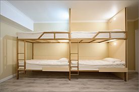 Кровать в общем номере с видом на город, Мини-Отель Kamchatka Sweet Home, Петропавловск-Камчатский