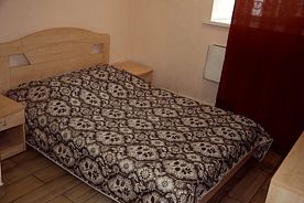 Двухместный номер Comfort двуспальная кровать, Мини-отель Золотое крыло Ленина 51, Новокузнецк