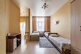 Трёхместные апартаменты с балконом, Мини-отель Rosta apartments by Fanoteli, Мурманск