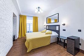 Двухместный полулюкс Comfort двуспальная кровать, Мини-отель Замок в Пушкине, Пушкин