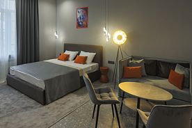 Трёхместный номер Comfort с балконом, Мини-отель Гагарин Rooms, Махачкала