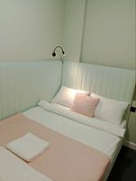Двухместный номер без окна Эконом двуспальная кровать, Мини-отель Рыбка, Москва