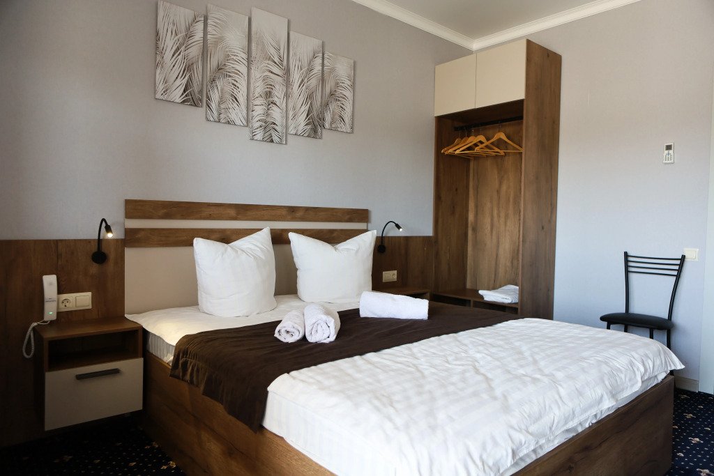 Мини-отель Белое, Донецкое, Оренбургская область