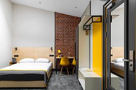 Двухместный номер izzziUP Comfort Mansarda двуспальная кровать, Апарт-отель izzziUP 4* COMMUNITY L&C, Санкт-Петербург