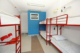 Кровать в общем номере (мужской номер), Хостел Три Матрёшки, Иркутск