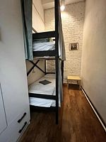 Кровать в общем номере, Хостел Петя и Волк, Санкт-Петербург
