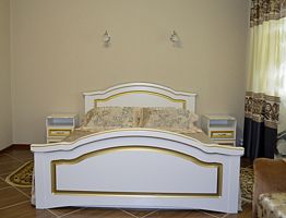 Двухместный люкс двуспальная кровать, Хостел Делики, деревня Егнышевка