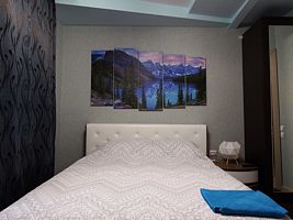 Двухместный номер Comfort с видом на горы двуспальная кровать, Хостел Как дома, Северо-Курильск