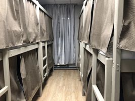 Кровать в общем номере с красивым видом из окна, Хостелы Рус Донского, Уфа