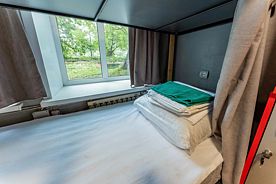 Кровать в общем номере (мужской номер) с видом на город, Хостел Эвен, Петропавловск-Камчатский
