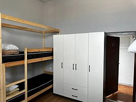 Кровать в общем номере с красивым видом из окна, Хостел Недорого, Орловский район