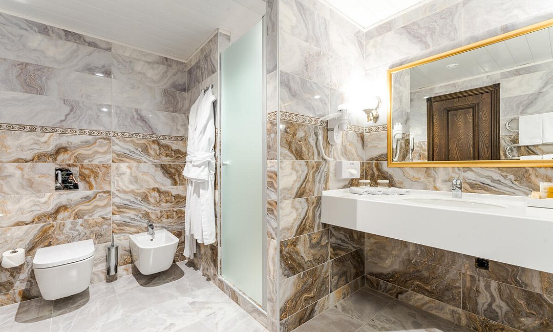 Стандартный 2-местный (Гранд Классик, 1 кровать)