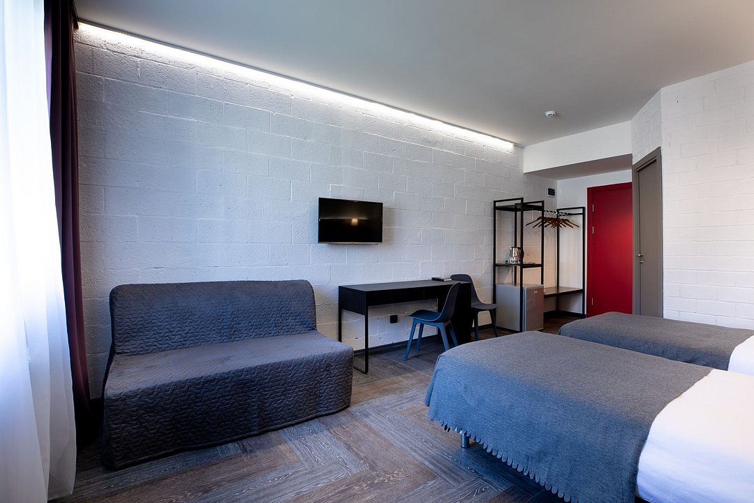 Полулюкс 3-местный (DBL/TWIN)