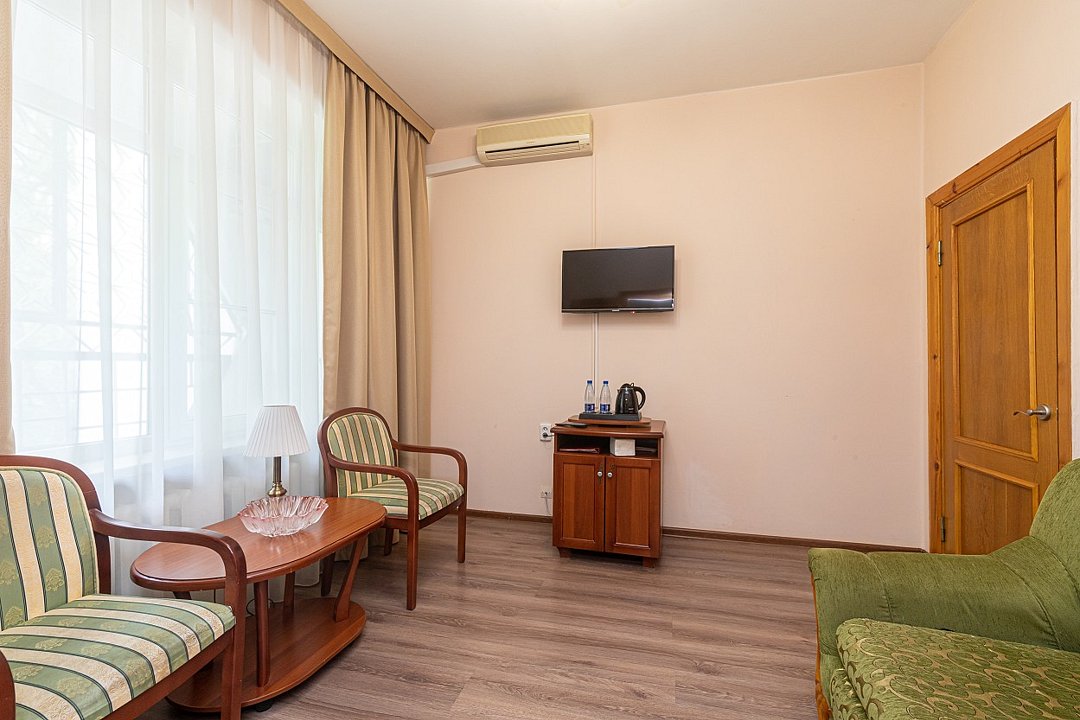 Люкс 2-местный 2-комнатный (корпус 2)