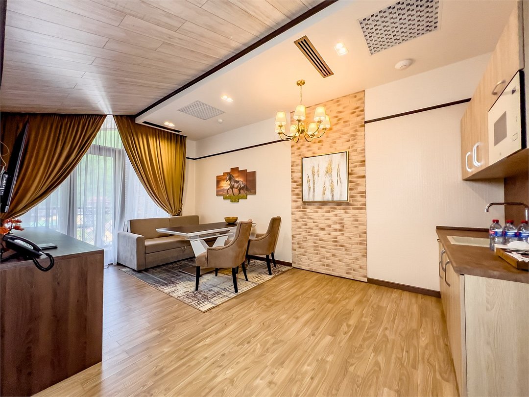Сюит Presidential Suite 4-местный 3-комнатный