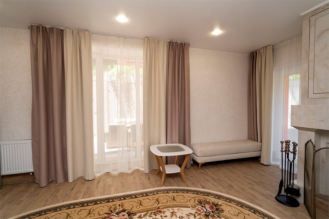 Люкс с камином 1-комнатный