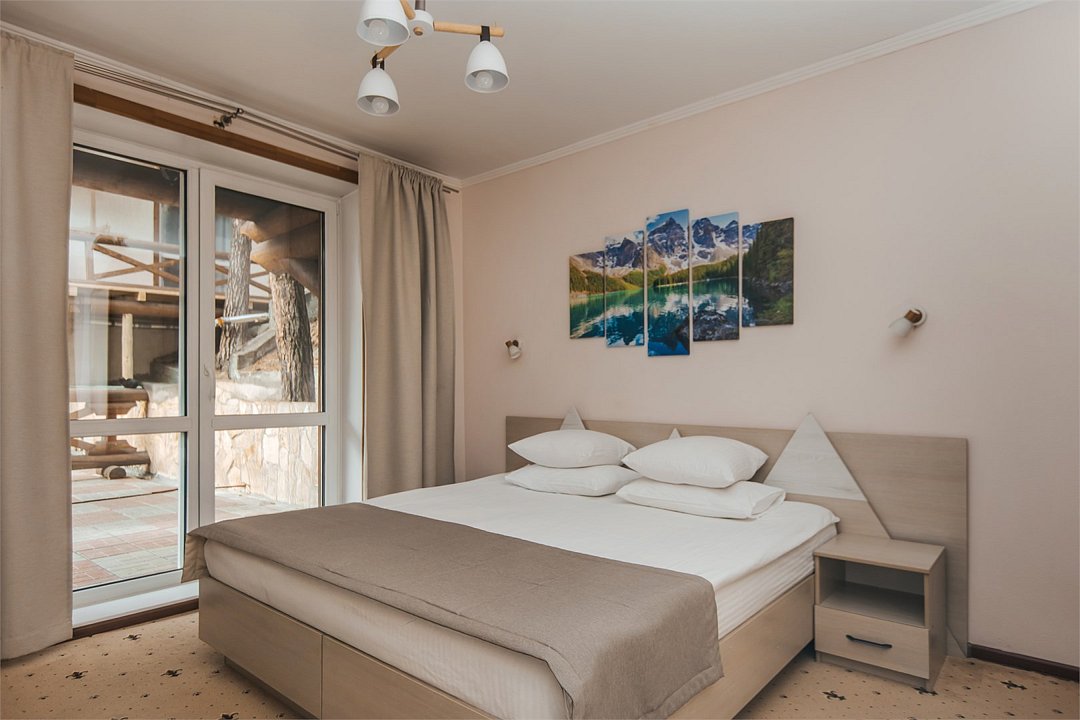 Евростандарт 2-местный (корпус Ступени) торцевой балкон