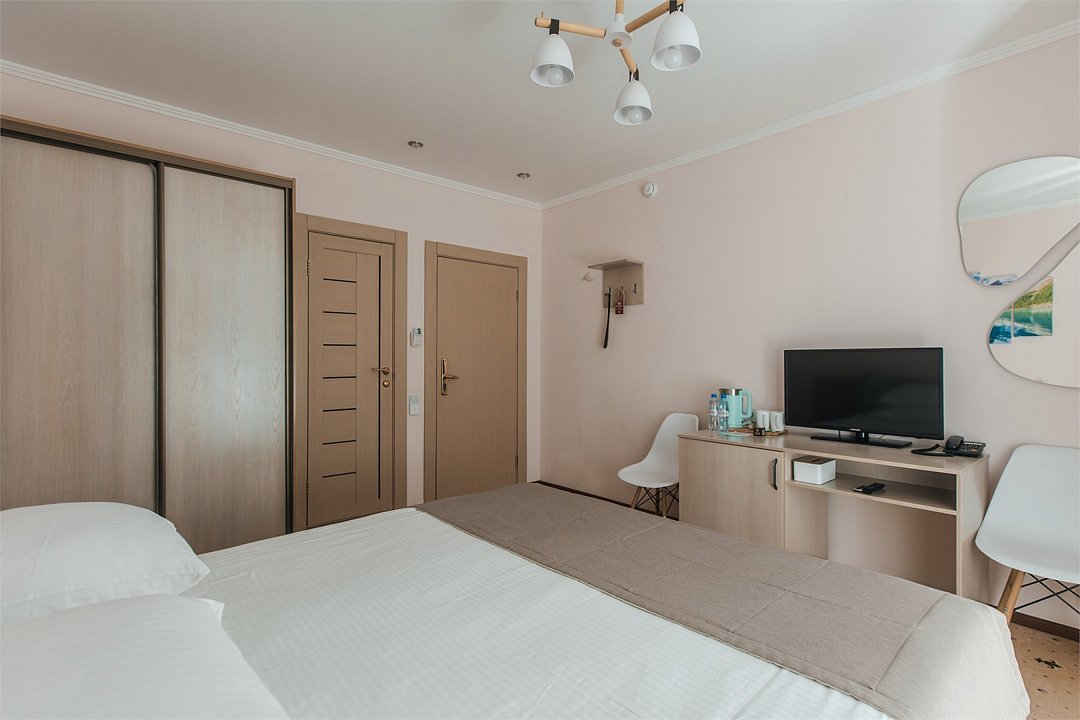 Евростандарт 2-местный (корпус Ступени) торцевой балкон