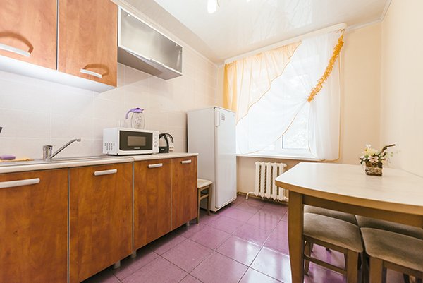 Стандартный 3-местный 2-комнатный (семейного типа с кухней)