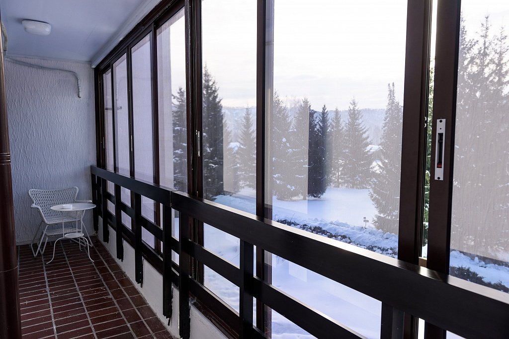 Люкс (корпус Югославский) вид на озеро