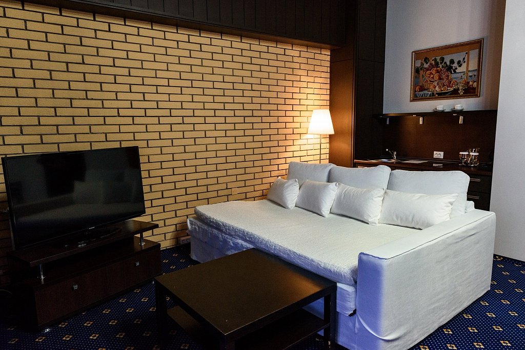 Студия (корпус Югославский)