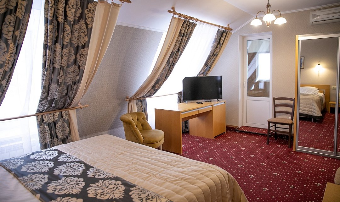 Полулюкс 2-местный Junior Suite