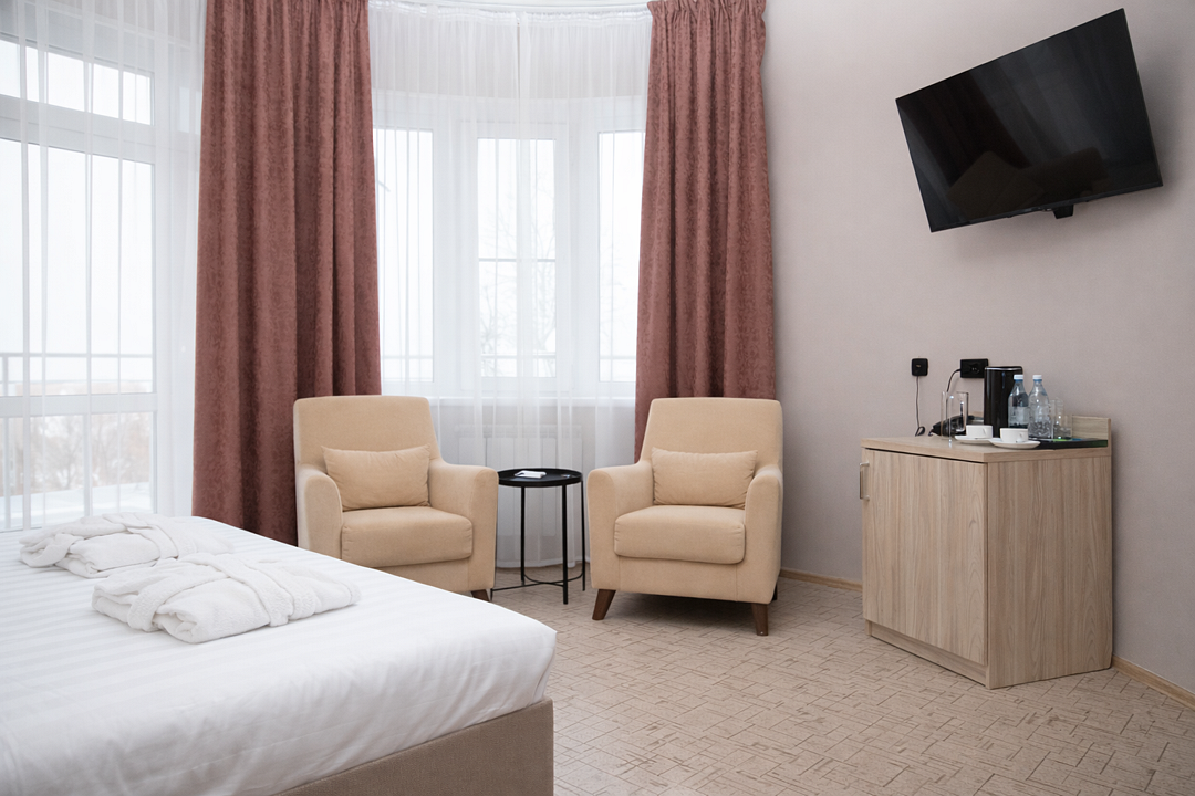 Делюкс 2-местный (с балконом, вид на море)