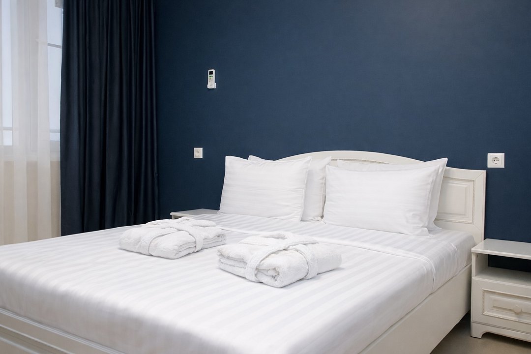 Люкс 2-местный 2-комнатный (с балконом, вид на море)