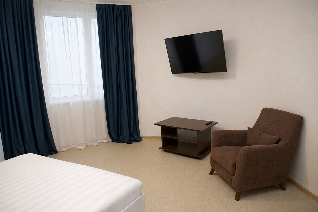 Люкс 2-местный 2-комнатный (с балконом, вид на море)