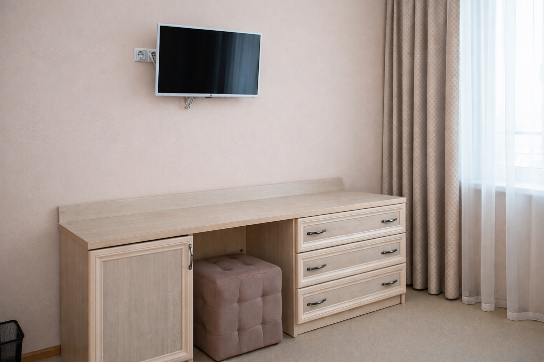 Люкс 2-местный 2-комнатный (с балконом, вид на море)