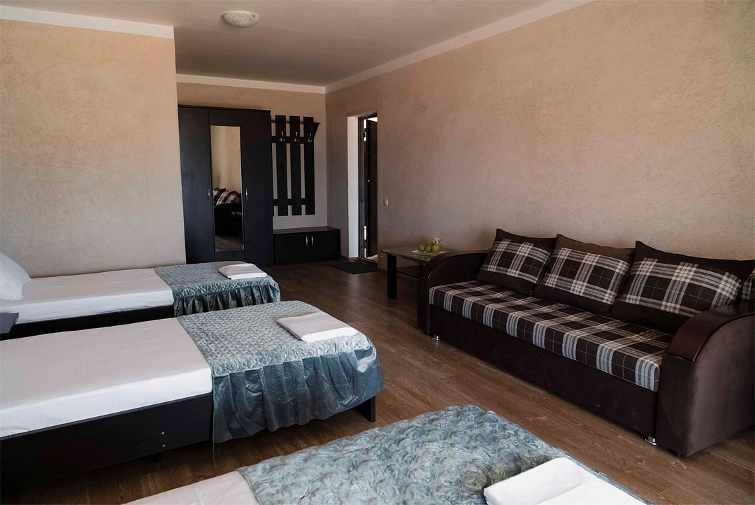 Полулюкс 3-местный (с видом на море)