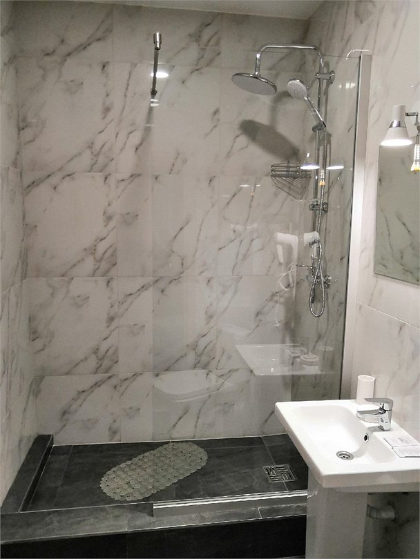 Улучшенный 2-местный (с балконом)