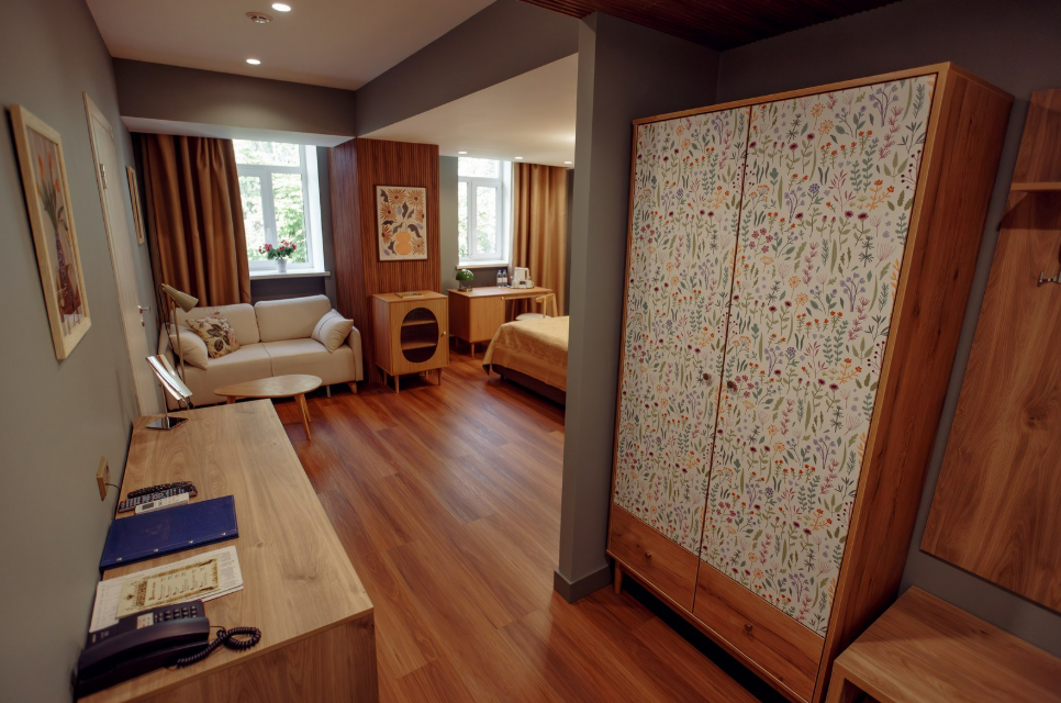 Люкс 2-местный (Улучшенный 2-3 этаж)