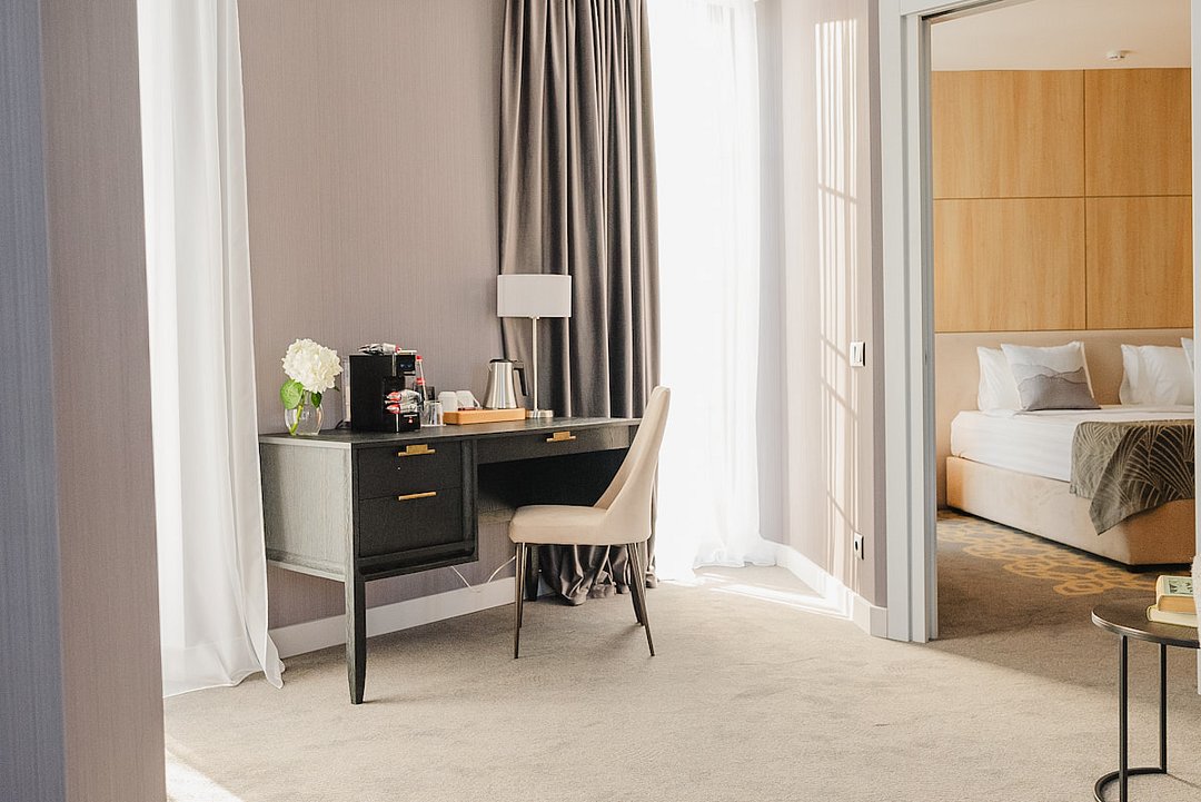 Люкс Панорамный 2-местный 2-комнатный (4* корпус № 4)